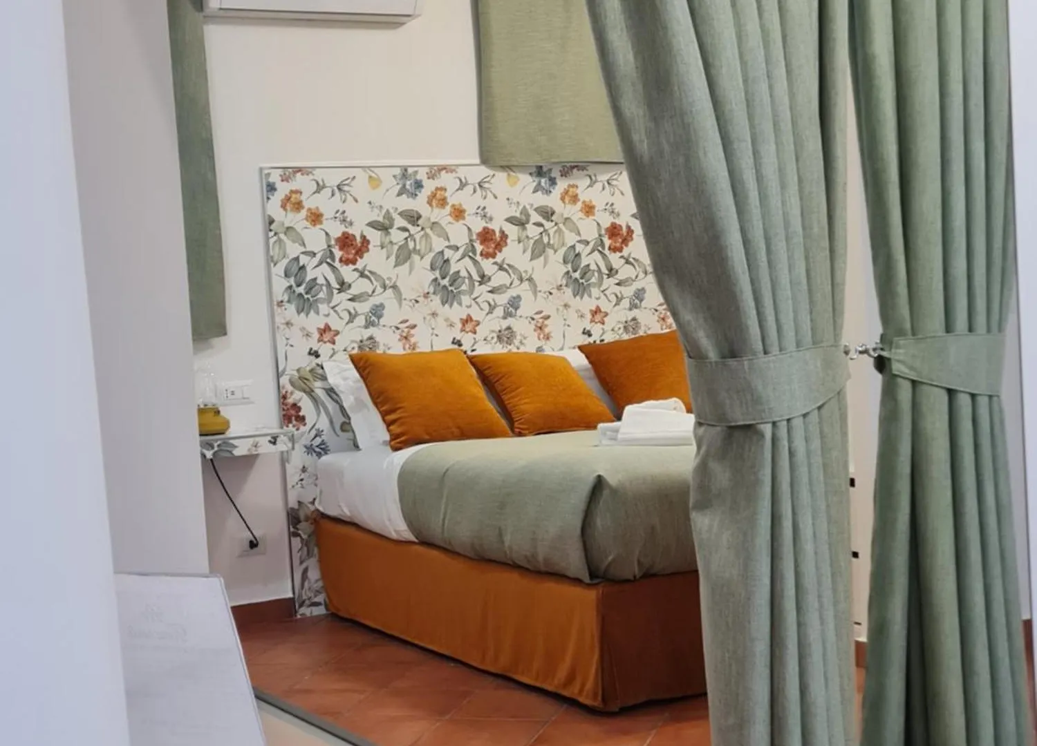 B&B Re Tancredi 陶尔米纳