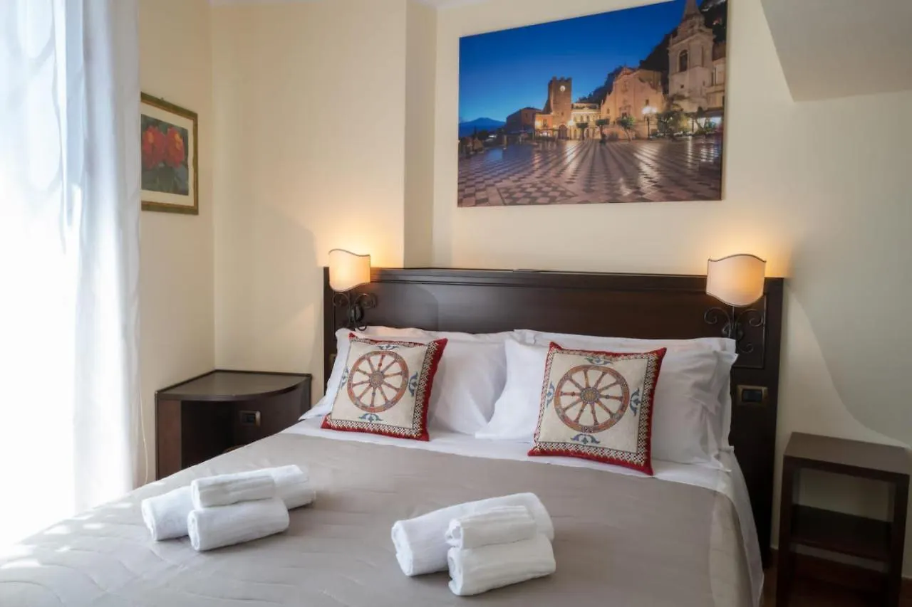 B&B Re Tancredi Taormina 0*,